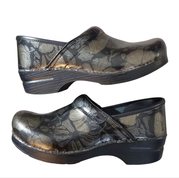 Dansko Clogs Women's Size 10 - Picture 1 of 11